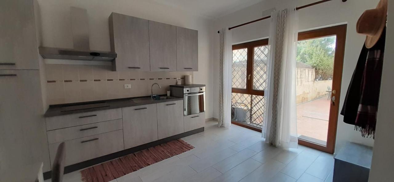 Comfy&Cozy Flat In Fiumicino Center Apartment Exterior photo