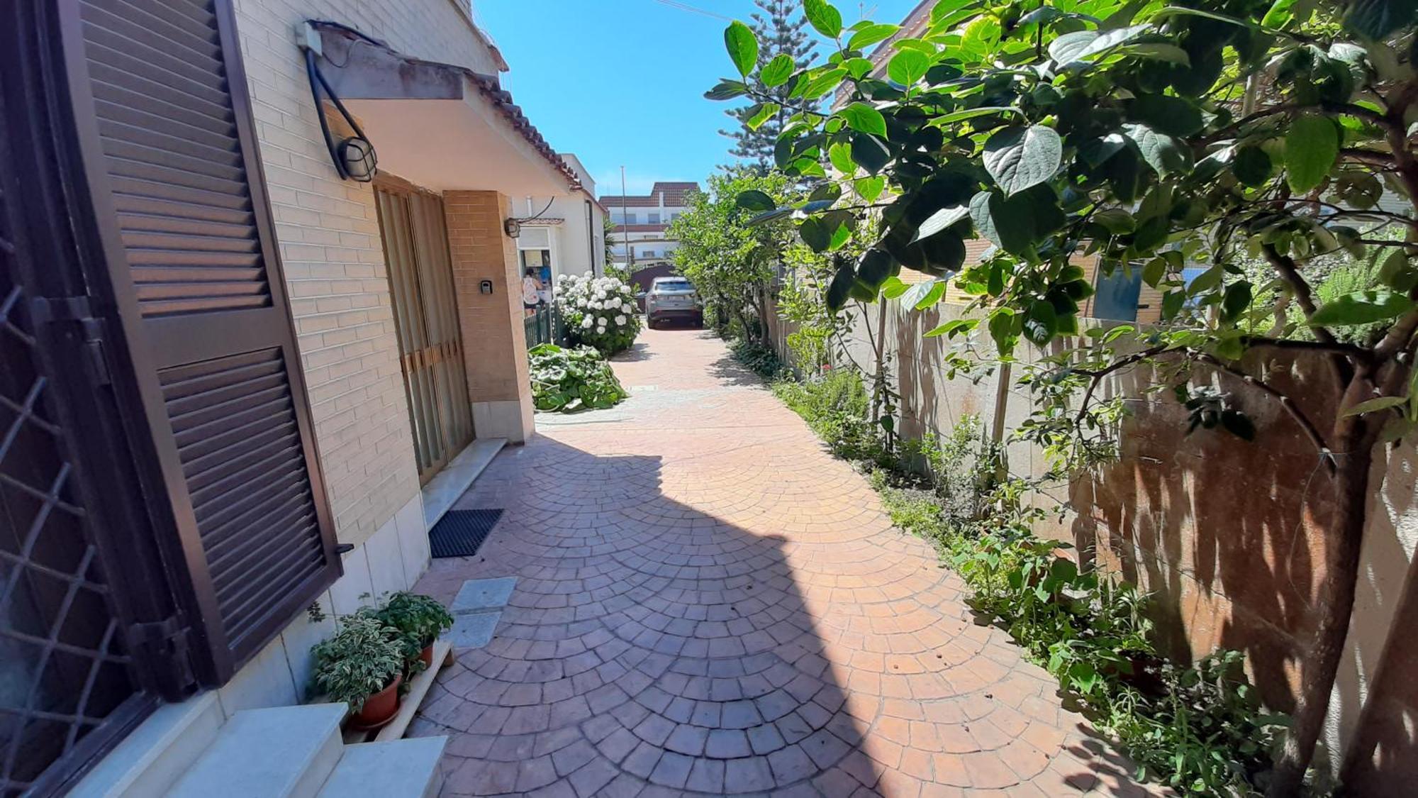Comfy&Cozy Flat In Fiumicino Center Apartment Exterior photo