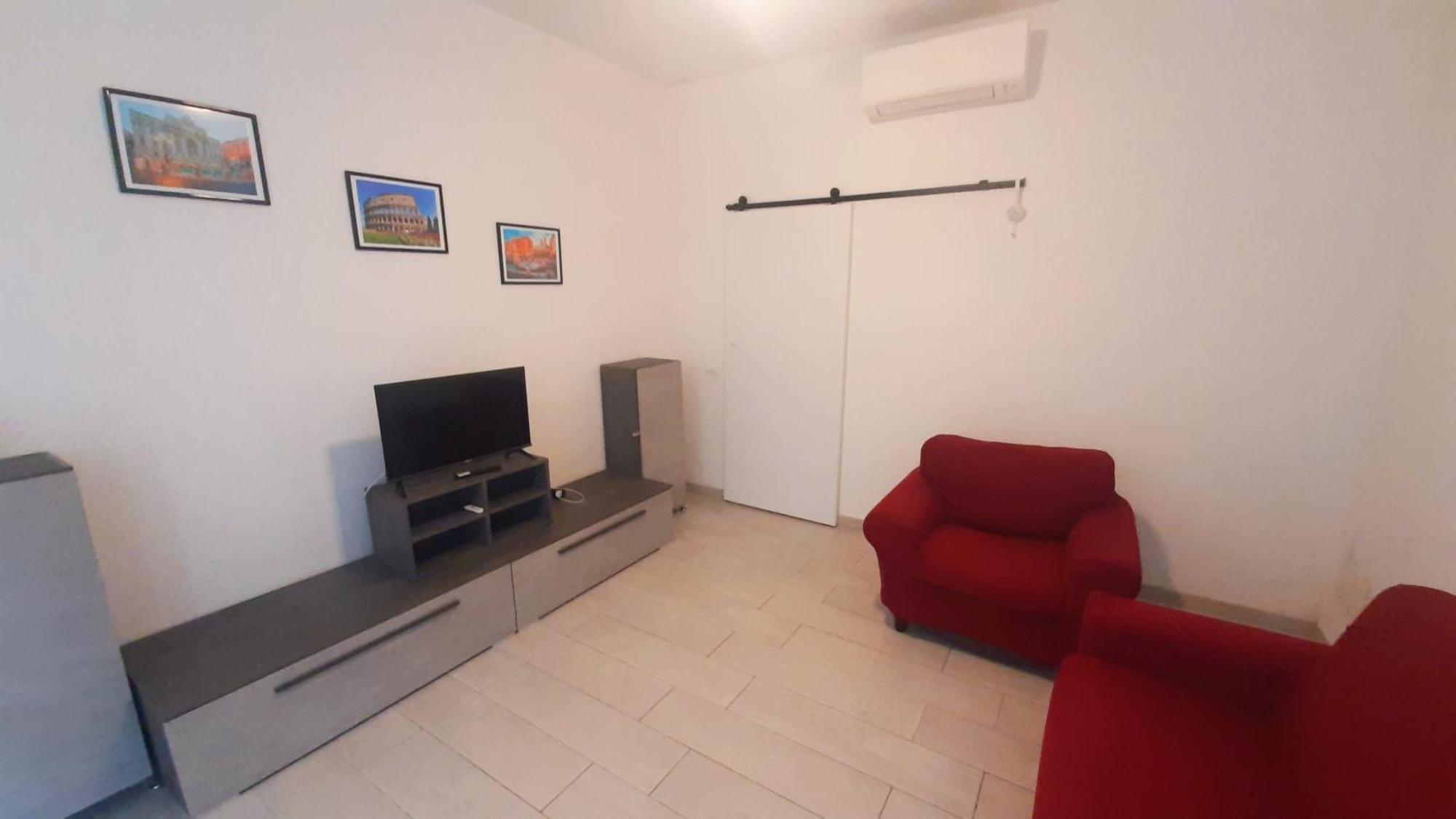 Comfy&Cozy Flat In Fiumicino Center Apartment Exterior photo